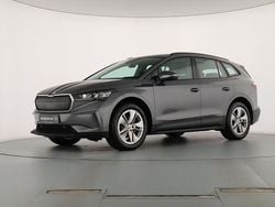 Graphitegrau metallic Gebraucht 2023 Skoda Enyaq iV Loft SUV | 22.889 € (Guter Preis)