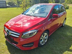 Rot Gebraucht 2016 Mercedes B220 Van / Kleinbus | 16.500 € (Fairer Preis)