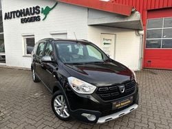 Schwarz Gebraucht 2022 Dacia Lodgy Stepway Van / Kleinbus | 15.590 € (Fairer Preis)