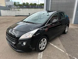 Noir perla nera Gebraucht 2011 Peugeot 3008 Premium SUV | 9.990 € (Etwas zu teuer)