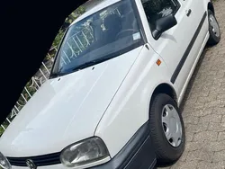 Weiß Gebraucht 1995 VW Golf III Limousine | 2.500 €