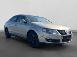 Beige Gebraucht 2006 VW Passat Comfortline Limousine | 6.490 € (Teuer)