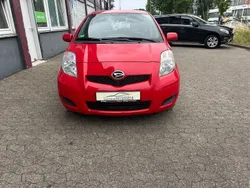 Rot Gebraucht 2011 Daihatsu Charade Kleinwagen | 2.999 €