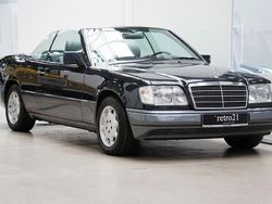 Schwarz Gebraucht 1994 Mercedes E320 Cabrio | 27.490 €