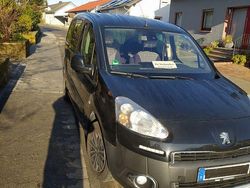 Schwarz Gebraucht 2013 Peugeot Partner Tepee Active Van / Kleinbus | 10.800 € (Fairer Preis)