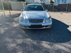 Silber Gebraucht 2005 Mercedes E220 Kombi | 1.950 € (Superpreis)
