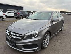 Grau Gebraucht 2014 Mercedes A180 AMG Limousine | 10.999 € (Fairer Preis)