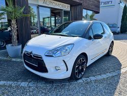 Weiß Gebraucht 2010 Citroën DS3 Limousine | 3.780 €