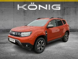 Arizonaorange metallic Gebraucht 2024 Dacia Duster Journey SUV | 23.399 € (Fairer Preis)