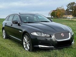 Grau Gebraucht 2015 Jaguar XF Sportbrake S Kombi | 11.600 € (Fairer Preis)