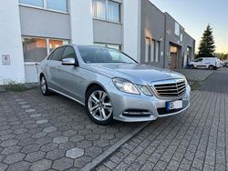 Silber Gebraucht 2011 Mercedes E220 Avantgarde Limousine | 8.950 € (Guter Preis)