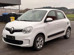 Weiß Gebraucht 2021 Renault Twingo Life Kleinwagen | 9.100 € (Guter Preis)