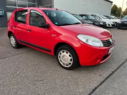 Rot Gebraucht 2009 Dacia Sandero Kleinwagen | 1.999 € (Fairer Preis)