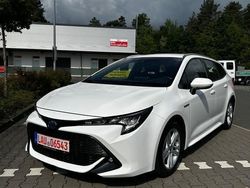 Weiß Gebraucht 2021 Toyota Corolla Business Edition Kombi | 17.791 € (Etwas zu teuer)