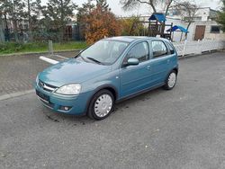 Grün Gebraucht 2006 Opel Corsa Kleinwagen | 2.790 € (Fairer Preis)