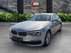 Kaschmirsilber metallic (metallic) Gebraucht 2019 BMW 520 Sport Line Limousine | 29.990 € (Fairer Preis)