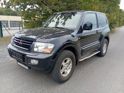 Blau Gebraucht 2001 Mitsubishi Pajero Elegance SUV | 6.499 € (Etwas zu teuer)
