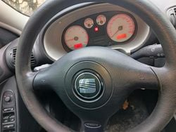 Silber Gebraucht 2006 Seat Leon Limousine | 390 € (Superpreis)