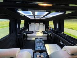 Schwarz Gebraucht 2023 Mercedes Vito Business Van / Kleinbus | 75.995 €