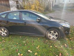 Schwarz Gebraucht 2012 Ford Focus Titanium Limousine | 3.799 € (Guter Preis)