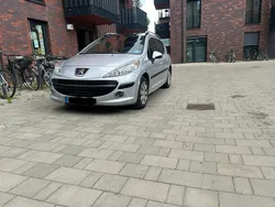 Grau Gebraucht 2009 Peugeot 207 Kombi | 1.800 €