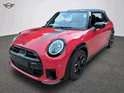 Rot Gebraucht 2024 Mini John Cooper Works Cabriolet Cabrio | 42.796 € (Etwas zu teuer)