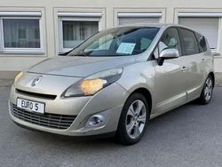 Beige Gebraucht 2012 Renault Scénic III Dynamique Van / Kleinbus | 4.600 € (Fairer Preis)