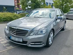 Beige Gebraucht 2012 Mercedes E200 Avantgarde Limousine | 9.499 € (Fairer Preis)