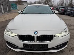 Weiß Gebraucht 2016 BMW 320 Performance Kombi | 9.520 € (Fairer Preis)