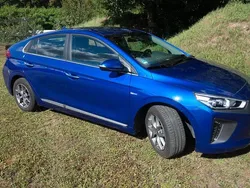 Blau Gebraucht 2018 Hyundai Ioniq Style Limousine | 12.900 € (Guter Preis)