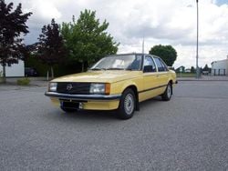 Gelb Gebraucht 1987 Opel Rekord S Limousine | 5.000 €