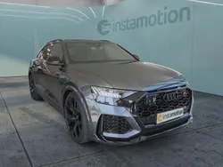 Grau Gebraucht 2024 Audi RS Q8 SUV | 119.499 € (Guter Preis)