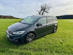 Grau Gebraucht 2017 VW Touran Sound Van / Kleinbus | 19.700 € (Guter Preis)