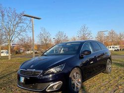 Blau Gebraucht 2016 Peugeot 308 Allure Kombi | 6.300 € (Guter Preis)