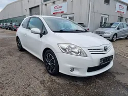 Weiß Gebraucht 2010 Toyota Auris Life+ Kleinwagen | 4.190 € (Fairer Preis)