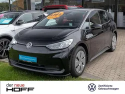 Grenadillschwarz metallic Gebraucht 2024 VW ID.3 Pro Kleinwagen | 33.775 € (Fairer Preis)