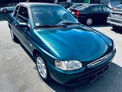Grün Gebraucht 1997 Ford Escort Cabriolet Cabrio | 1.900 €