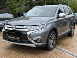 Grau Gebraucht 2017 Mitsubishi Outlander SUV | 17.950 € (Fairer Preis)