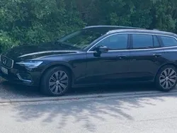 Schwarz Gebraucht 2018 Volvo V60 Inscription Kombi | 18.400 € (Fairer Preis)