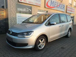 Reflexsilber metallic Gebraucht 2017 VW Sharan Trendline Van / Kleinbus | 10.490 € (Fairer Preis)