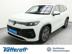 Weiss Gebraucht 2025 VW Tayron R-line SUV | 59.950 € (Superpreis)
