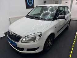 Weiß Gebraucht 2010 Skoda Fabia Special Limousine | 2.790 € (Fairer Preis)