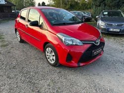 Rot Gebraucht 2015 Toyota Yaris Kleinwagen | 6.490 € (Guter Preis)