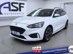 Weiß Gebraucht 2018 Ford Focus ST-Line Kombi | 14.470 € (Fairer Preis)
