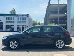 Schwarz Gebraucht 2020 Audi A3 Sportback Sport Kombi | 19.490 € (Guter Preis)