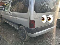Gebraucht 2004 Peugeot Partner Filou Van / Kleinbus | 800 € (Superpreis)