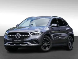 Grau Gebraucht 2023 Mercedes GLA200 Style SUV | 37.789 € (Fairer Preis)
