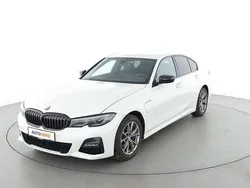 Weiß Gebraucht 2021 BMW 330 M Sport Limousine | 33.490 € (Fairer Preis)
