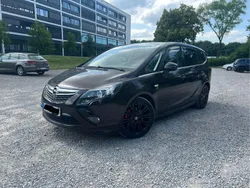 Braun Gebraucht 2012 Opel Zafira Tourer OPC Van / Kleinbus | 5.900 € (Guter Preis)