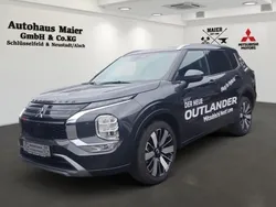 Grau Gebraucht 2025 Mitsubishi Outlander P-HEV Top SUV | 54.990 € (Guter Preis)